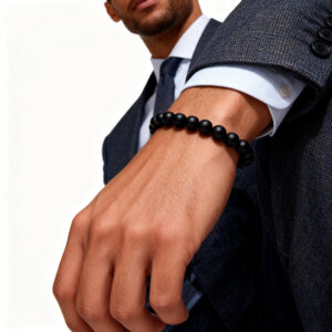 Black onyx bracelet for men with refined gold clasp